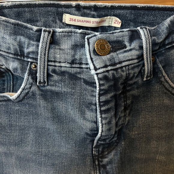 Levi's Jeans 314 Shaping Straight Blue denim Women's Size 28 - Picture 5 of 6